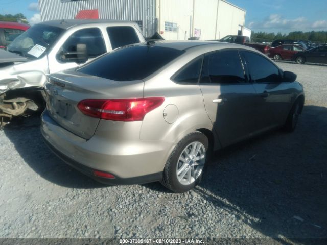 1FADP3F25JL289020 Ford FOCUS SE