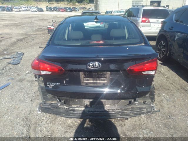 3KPFK4A78JE240784 KIA FORTE LX