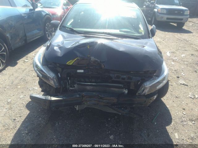 3KPFK4A78JE240784 KIA FORTE LX
