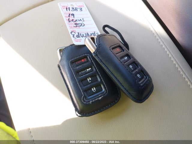 2T2BZMCA8KC194615 Lexus RX