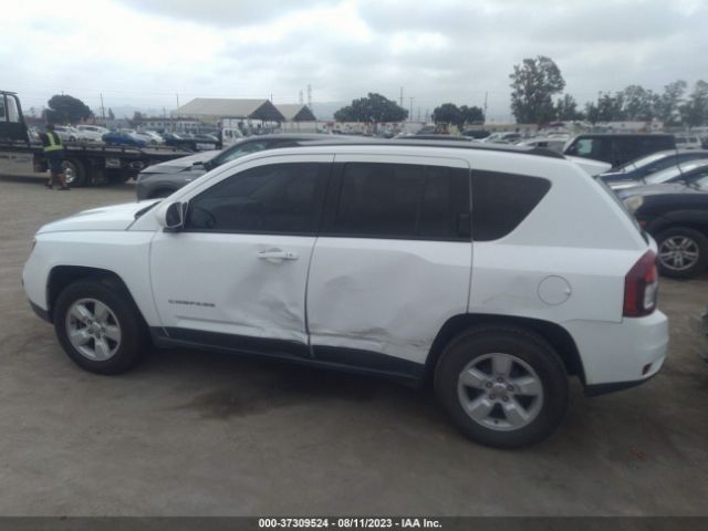 1C4NJCEBXHD182373 Jeep Compass Latitude