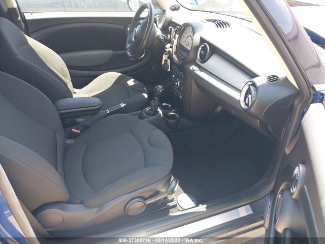 2012 MINI COOPER WMWSU3C58CT261950 Photo 4
