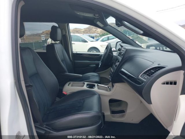 2C4RDGCG4HR604021 Dodge Grand Caravan Sxt