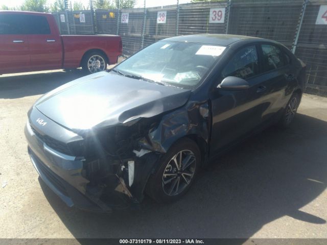 3KPF24AD8NE437126 KIA Forte Lxs