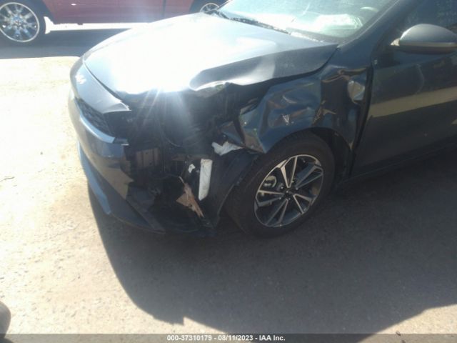 3KPF24AD8NE437126 KIA Forte Lxs