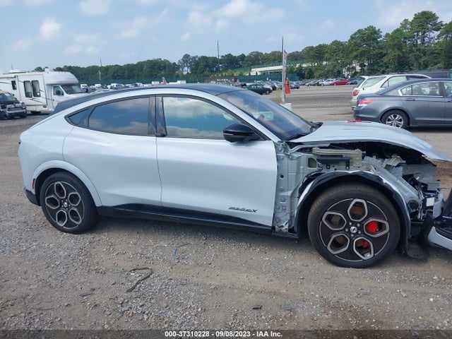 2022 FORD MUSTANG MACH-E GT VIN: 3FMTK4SE2NMA10701