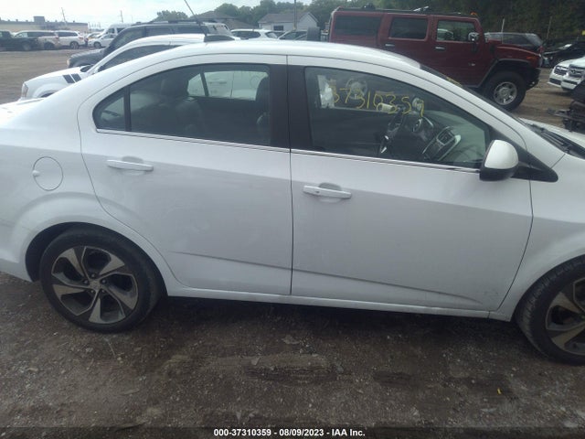 Chevrolet Sonic Premier 2019 1G1JF5SB8K4123662 Image 13