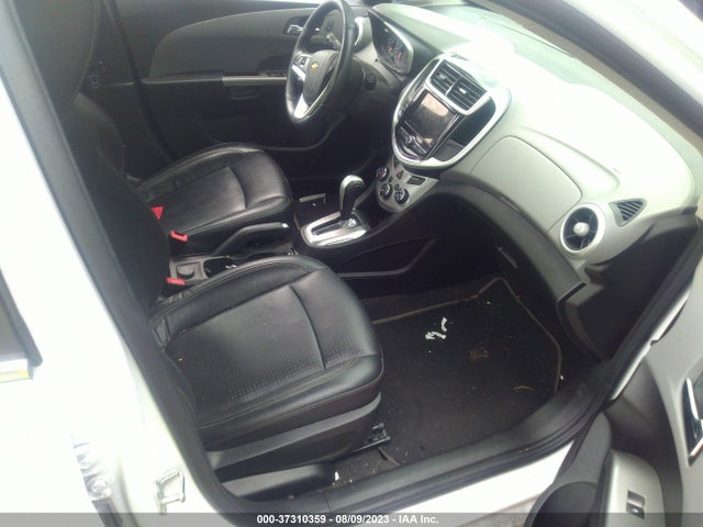 Chevrolet Sonic Premier 2019 1G1JF5SB8K4123662 Image 5