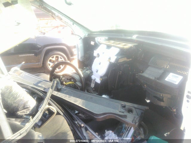 1C4RJFAG9LC390151 Jeep Grand Cherokee Laredo E