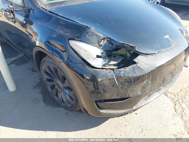Tesla Model Y Performance 2023 7SAYGDEF5PF715177 Image 11