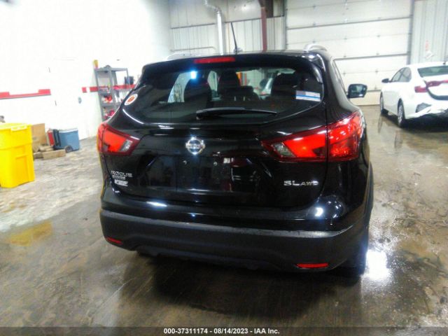 JN1BJ1CR0JW282115 Nissan Rogue Sport Sl