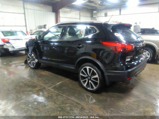 JN1BJ1CR0JW282115 Nissan Rogue Sport Sl
