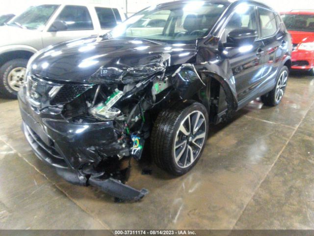 JN1BJ1CR0JW282115 Nissan Rogue Sport Sl