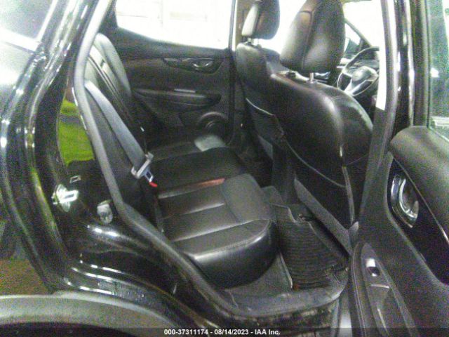 JN1BJ1CR0JW282115 Nissan Rogue Sport Sl