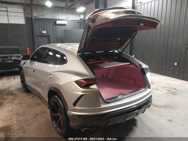 2020 Lamborghini URUS, VIN: ZPBUA1ZL4LLA06624