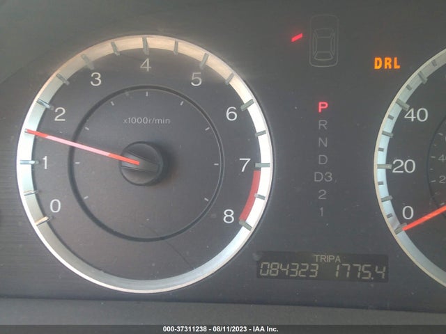 2011 HONDA ACCORD SDN EX-L VIN: 1HGCP2F85BA060758