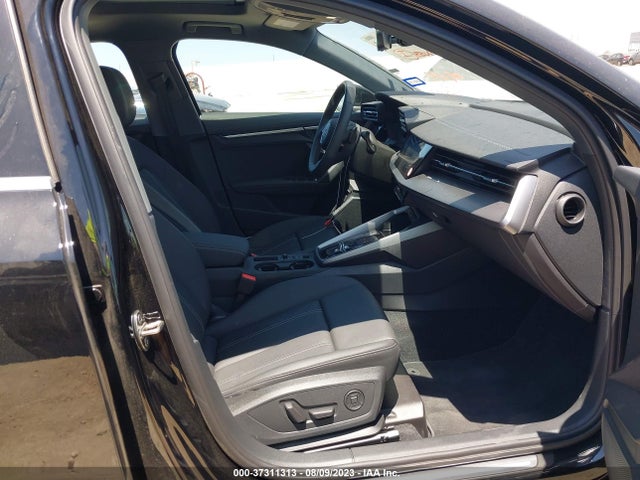 WAUAUDGYXPA097589 Audi A3 PREMIUM