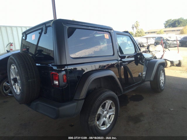 1C4HJXAG6MW581964 Jeep Wrangler Sport S