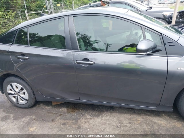 Toyota Prius Four 2016 JTDKARFU1G3028791 Image 13