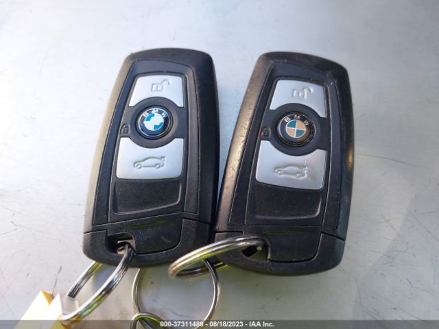 WBA3B1C59FK140353 BMW 3 Series 320i