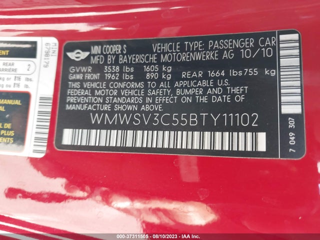 2011 MINI COOPER HARDTOP S VIN: WMWSV3C55BTY11102