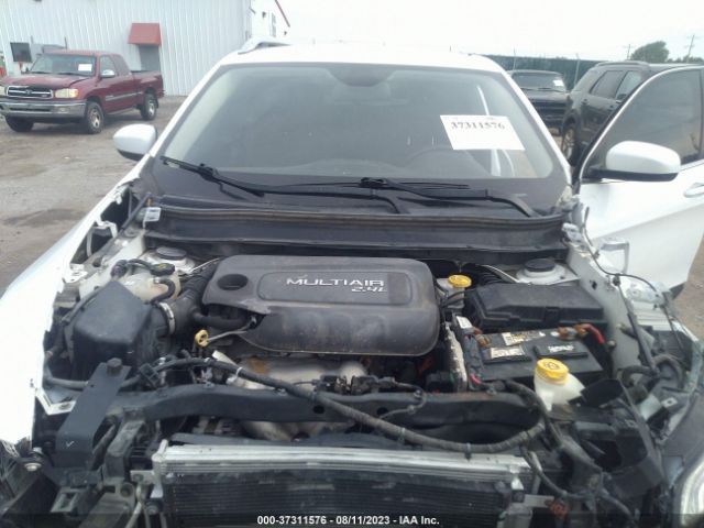 1C4PJLCB6FW791067 Jeep Cherokee Latitude