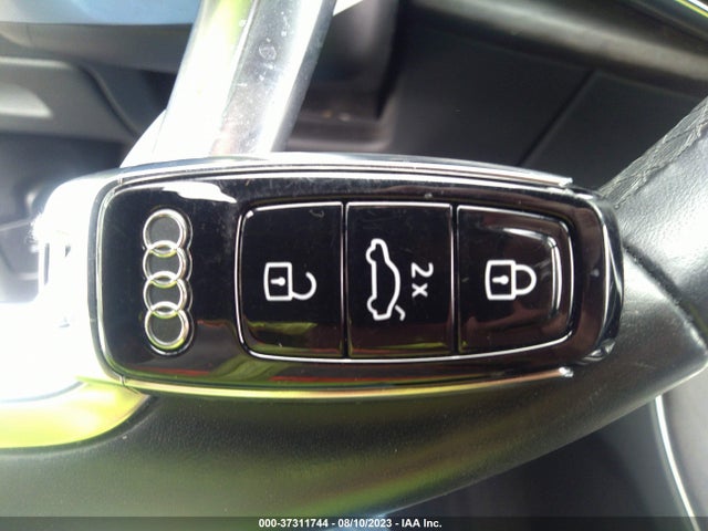 WA1AJAF70MD025324 Audi Q7 PREMIUM