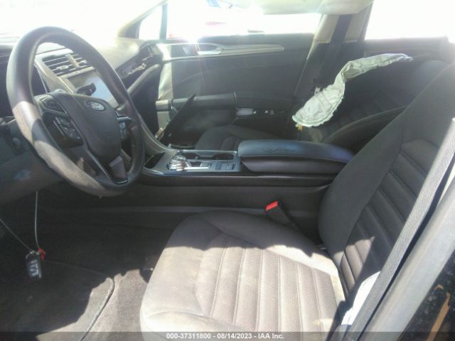 3FA6P0HD2HR277716 Ford FUSION SE