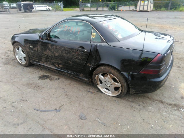 2000 MERCEDES-BENZ SLK-CLASS KOMPRESSOR VIN: WDBKK47F2YF152857