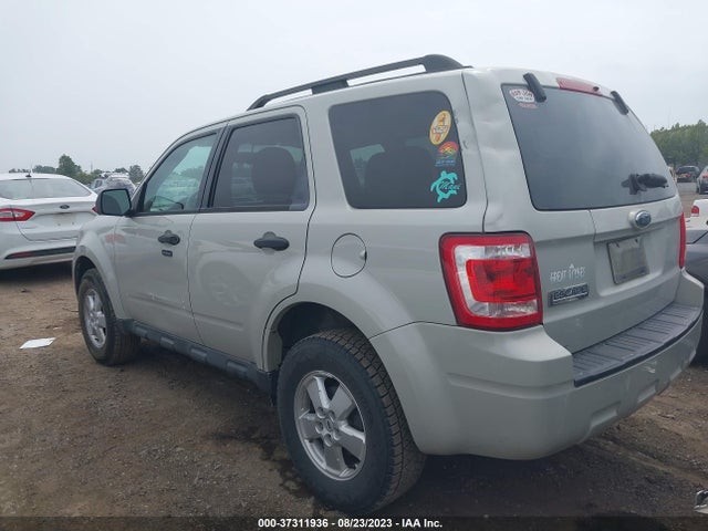 2009 FORD ESCAPE XLT VIN: 1FMCU03789KB26629