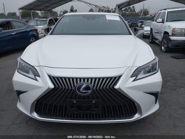 58ADA1C12MU012422 Lexus ES