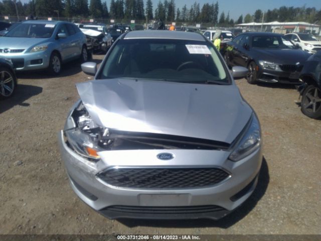1FADP3FE0JL271552 Ford FOCUS SE