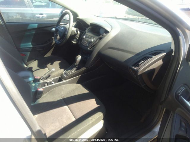 1FADP3FE0JL271552 Ford FOCUS SE
