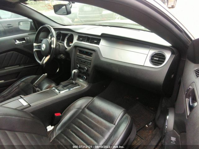 1ZVBP8AM7E5264490 Ford Mustang V6