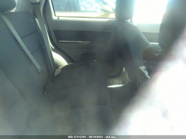 2009 FORD ESCAPE XLT VIN: 1FMCU03709KD01004