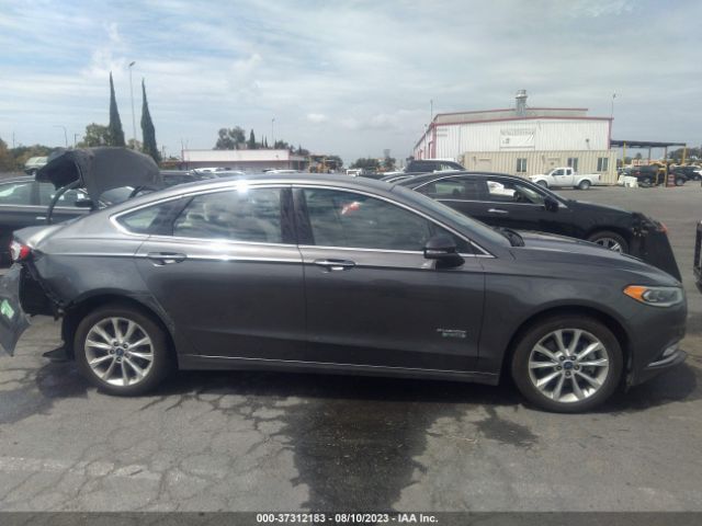 3FA6P0SU0HR258221 Ford Fusion Energi Titanium/platinum