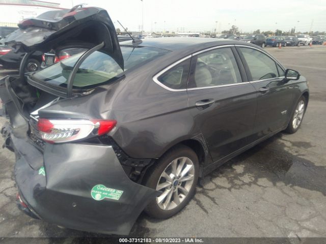 3FA6P0SU0HR258221 Ford Fusion Energi Titanium/platinum