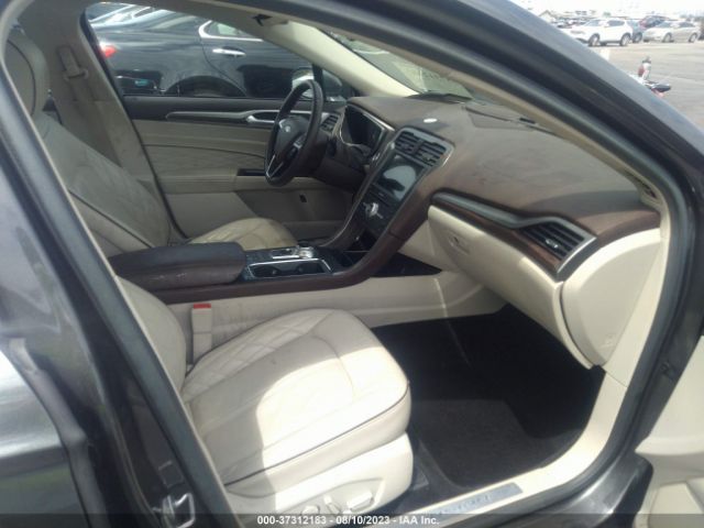 3FA6P0SU0HR258221 Ford Fusion Energi Titanium/platinum