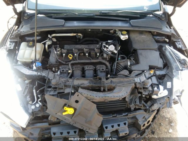 1FADP3F23JL284270 Ford FOCUS SE