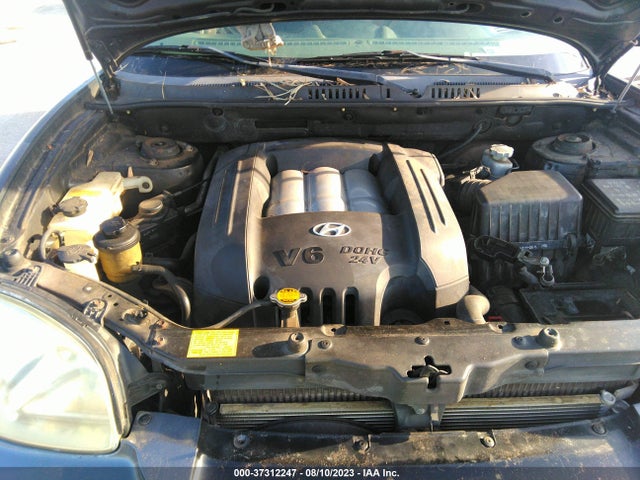 2004 HYUNDAI SANTA FE GLS VIN: KM8SC13D74U579504
