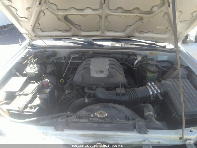 2001 ISUZU RODEO LS VIN: 4S2DM58W714333001