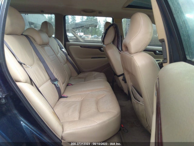 2001 VOLVO V70 VIN: YV1SW61R611137263