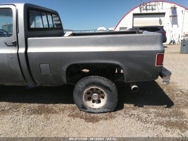 1985 CHEVROLET K10 VIN: 1GCEK14L9FJ165848