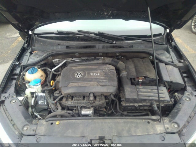 3VWD17AJ8FM407095 Volkswagen Jetta Sedan 1.8t Sport