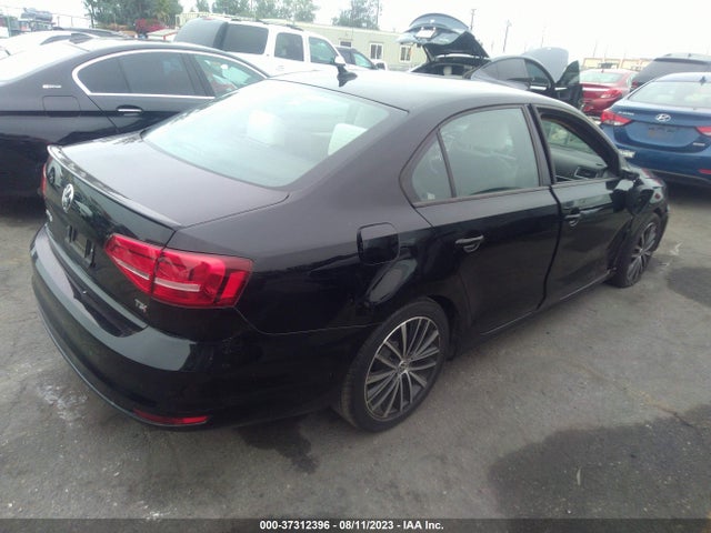 3VWD17AJ8FM407095 Volkswagen Jetta Sedan 1.8t Sport