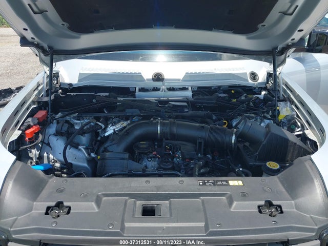 2022 Land Rover Defender, VIN: SALEP7RU9N2090527