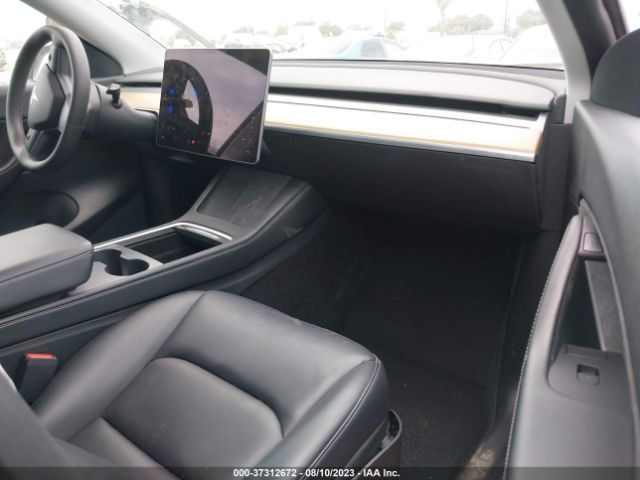 5YJYGDEE8MF259899 Tesla Model Y Long Range