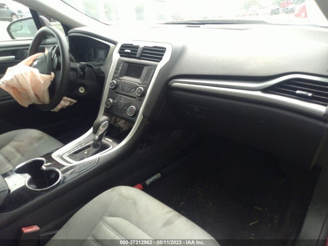 1FA6P0G72E5380824 Ford FUSION S