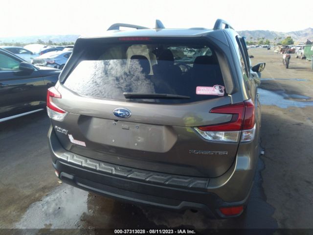 JF2SKAJC0LH541901 Subaru Forester Premium