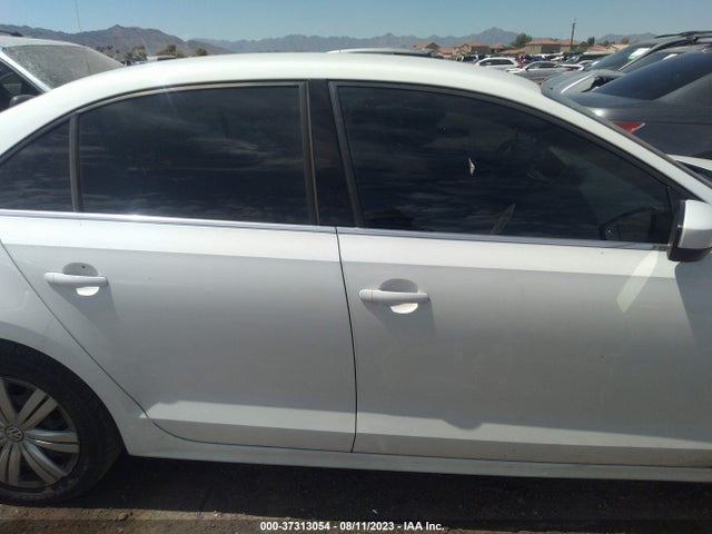3VW2B7AJ3HM306926 Volkswagen Jetta 1.4t S